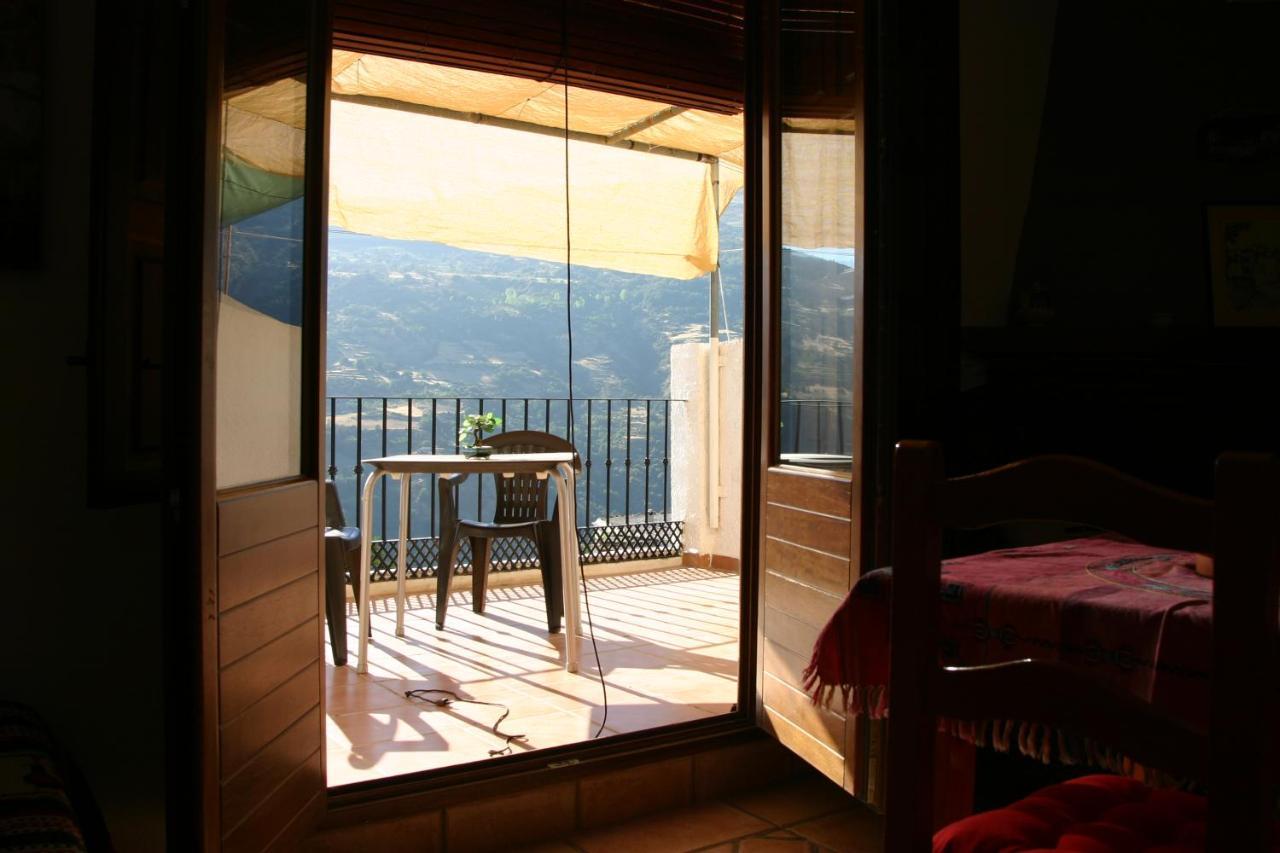 Apartamentos Y Casas Rurales Las Terrazas De La Alpujarra 布比翁 外观 照片
