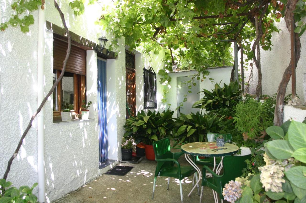 Apartamentos Y Casas Rurales Las Terrazas De La Alpujarra 布比翁 外观 照片
